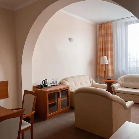 Restauracja Ruczaj Bed & Breakfast 4*